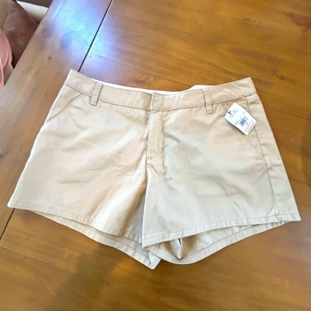 NWT Volcom So Cheekie Khaki shorts